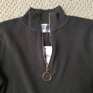 NWOT LF Ribbed Green Sweater (Zip Up)